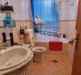 Appartements et locaux commerciaux dans un endroit calme près de la mer à Novi Vinodolski - pic 34