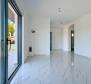 Modern luxusvilla, kilátással a medencére és a tengerre, Krk városában - pic 16