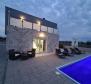 Villa moderne avec piscine à Privlaka, à 350 mètres de la mer - pic 3