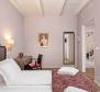 Bright Mediterranean villa surrounded by greenery in Svetvincenat - pic 27