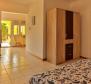Guest-house with 4 apartments in Medulin for sale - pic 31