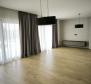 Moderní jednopodlažní vila obklopená přírodou v Rovinji - pic 5