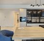 Luxusní 3-ložnicový apartmán 200m od pláže a centra města Rovinj - pic 22