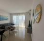 Einzigartiges Luxusapartment in 1. Linie im istrischen Novigrad, mit Pool und Dachterrasse - foto 5