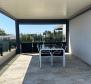 Einzigartiges Luxusapartment in 1. Linie im istrischen Novigrad, mit Pool und Dachterrasse - foto 18