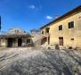 Haus in Svetvinčenat, zur Renovierung - foto 2