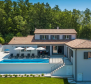 Villa medencével Labin városának közelében, nem messze Rabac strandjaitól - pic 2