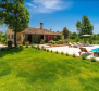 Magnificent estate in Rovinj area, 3 hectares of land - pic 15