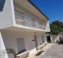 Ein schönes Einfamilienhaus in toller Lage in Bribir, zu verkaufen - foto 2