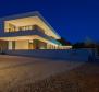 Kedvezményes! Modern tervezői villa Grožnjánban, eladó - pic 112