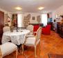 Ładne studio zaledwie 70 m od morza w Rovinj, na sprzedaż - pic 3