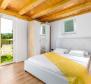 Neue Villa im mediterranen Stil in Bregi, Opatija mit zwei Wohneinheiten, Swimmingpool, Gästehaus, Taverne und Kinderspielplatz, zu verkaufen - foto 14