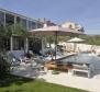 En exclusivité chez nous ! Superbe villa en 1ère ligne à Seget Donji, Trogir, à vendre ! - pic 25