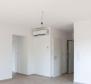 Apartment with 3 bedroom on the first floor with a roof terrace in Porec, for sale - pic 18