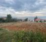 Terrain à Novi Vinodolski, avec permis de construire pour la construction de 6 appartements, à vendre - pic 5