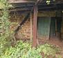 Maison en pierre à rénover dans un petit village à Barban, à vendre - pic 24