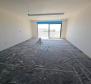 Spacious 3-bedroom apartment in Makarska, for sale - pic 4