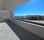 Spacious 3-bedroom apartment in Makarska, for sale - pic 7