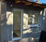 Maison avec deux unités résidentielles à 400 mètres de la mer à Medulin, à vendre - pic 33