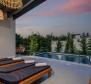 Új építésű villa medencével, második sorban a tengertől Zadar környékén, eladó - pic 16