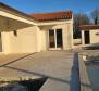 Villa neuve à Barban, à vendre - pic 12