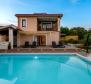 House with swimming pool and spacious garden in Pula, for sale - pic 7