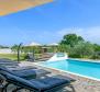 House with swimming pool and spacious garden in Pula, for sale - pic 14