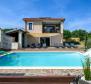 House with swimming pool and spacious garden in Pula, for sale - pic 16