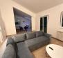 Haus mit 2 Wohnungen in der 2. Reihe zum Meer in Brodarica, zu verkaufen - foto 10