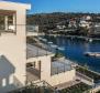 Skvělá volba pro vilu Dalmácie - nová luxusní vila na nábřeží oblasti Šibenik! 