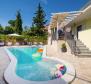 Detached villa of 170m2 with sea view and pool + environment 700m2 - pic 2