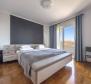 Apartament z 2 sypialniami i widokiem na morze w Zamet, Rijeka - pic 8