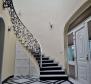 Luxury house with a swimming pool in a great location in Zagreb, for sale - pic 16