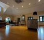Appartement entièrement rénové à Opatija, à 50m de la mer, à vendre ! - pic 22