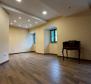 Appartement entièrement rénové à Opatija, à 50m de la mer, à vendre ! - pic 33