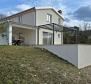 Új villa Cerovje-ban úszómedencével és két építési telekkel eladó - pic 3