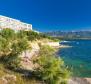 Eladó első vonalbeli új szálloda a tengerparton Zadar környékén gyógyfürdővel! 
