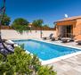 Charmante villa en pierre à Barban, à vendre - pic 22