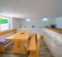 Villa in Novi Vinodolski, 2. Linie zum Meer, zu verkaufen - foto 10