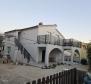 House with 3 apartments on Vir, 100m from the sea, for sale - pic 7