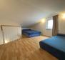 Fantasztikus 2 hálószobás apartman tengerre néző kilátással Njivicében, Krk-en, eladó - pic 7