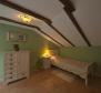 Belle propriété touristique avec 8 appartements en bord de mer à Hvar, à vendre - pic 25