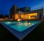 Villa moderne exceptionnelle sur Krk, à 1800 m de la mer, à vendre - pic 7