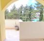Bel appartement en duplex à seulement 100 m de la mer à Kraljevica, Rijeka, à vendre - pic 3