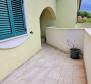 Bel appartement en duplex à seulement 100 m de la mer à Kraljevica, Rijeka, à vendre - pic 14