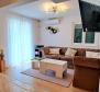 Bel appartement en duplex à seulement 100 m de la mer à Kraljevica, Rijeka, à vendre - pic 17