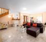 Прекрасная вилла в Светом Ловреце, на продажу - фото 15