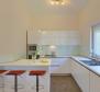Nagyon különleges villa medencével, 4260 m²-es tágas területen és teljes magánélettel, Krsan környékén, eladó - pic 9