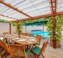 Deux maisons en pierre authentiques avec piscine à Kanfanar, région de Rovinj, à vendre - pic 15