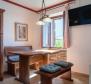 Appartement avec 2 chambres à Rovinj, en première ligne de la mer avec accès direct à la mer, à vendre - pic 5